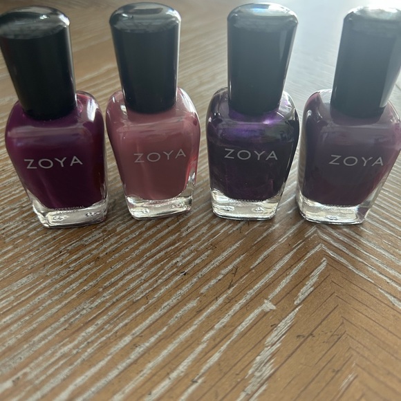 21 bottles Zoya polish-most never opened - Picture 2 of 7